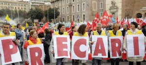 27/10/2012 Roma. Manifestazione nazionale dei medici in difesa del Servizio Sanitario Nazionale, nella foto uno striscione realizzato da un gruppo di precari